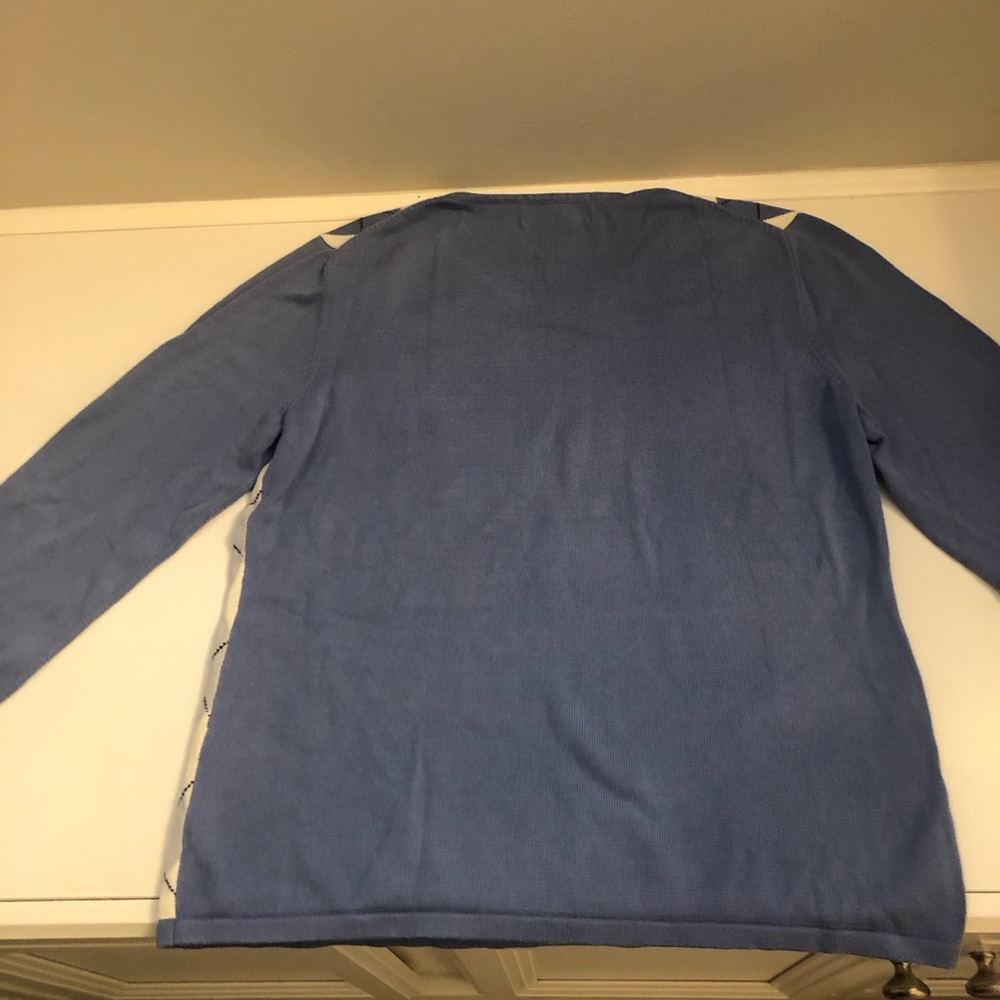 V Neck Sweater - Picture 4 of 6